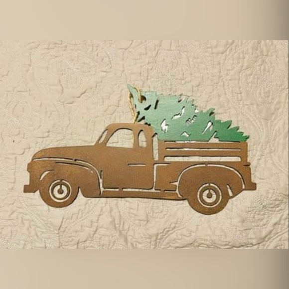 *Hanging Rusty Metal Truck - Picture 6 of 10